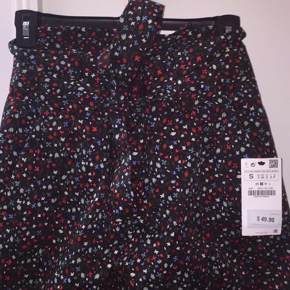 ZARA printed paper bag pants